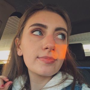 Meet your Posher, Mika